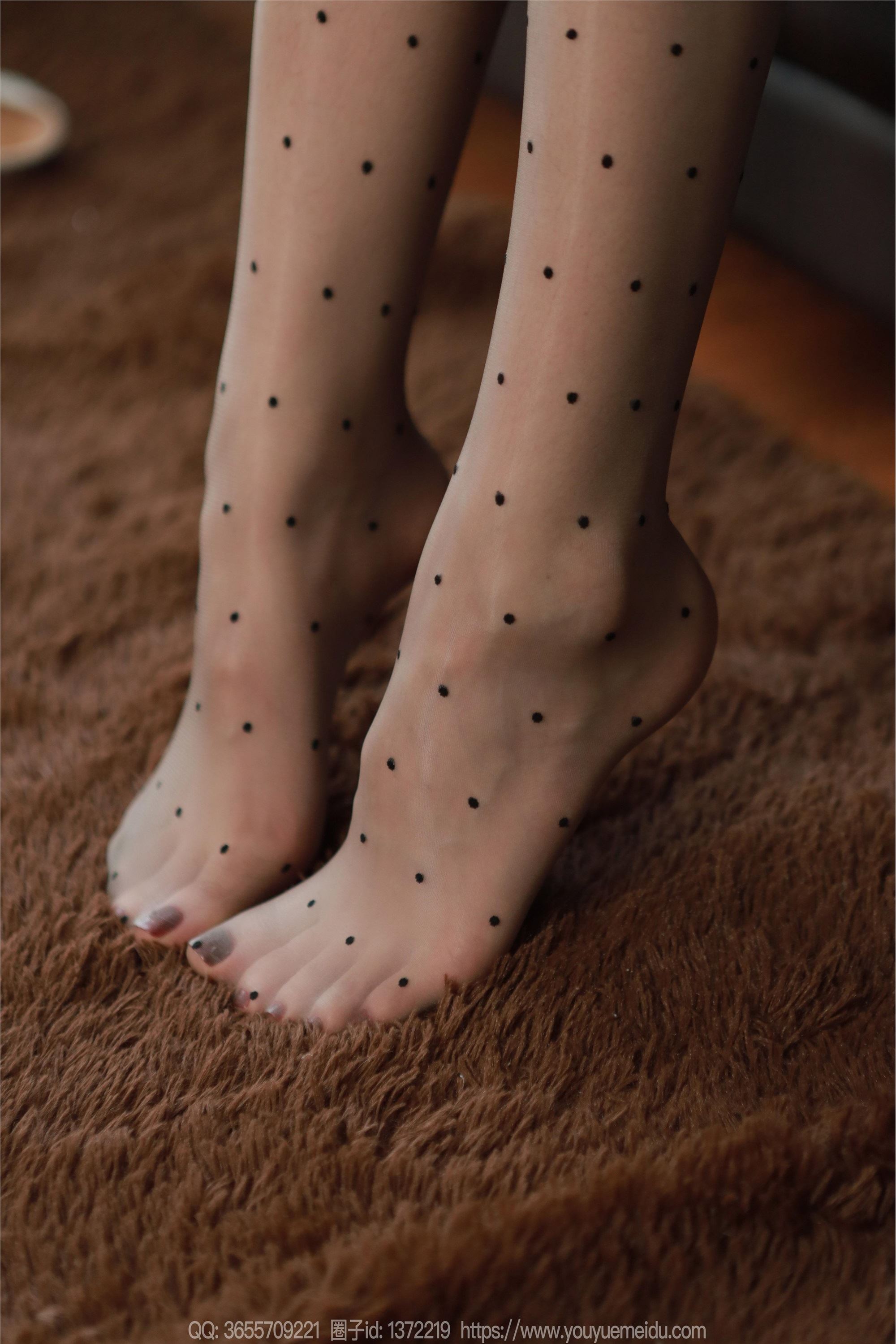 IESS异思趣向  2025.12.01 丝享家2225：小婕《波点丝袜（上）》